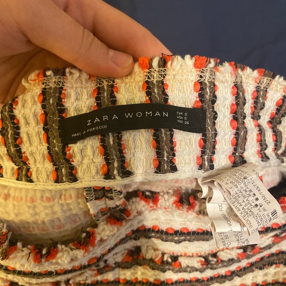 Shorts - Picture 3 of 3